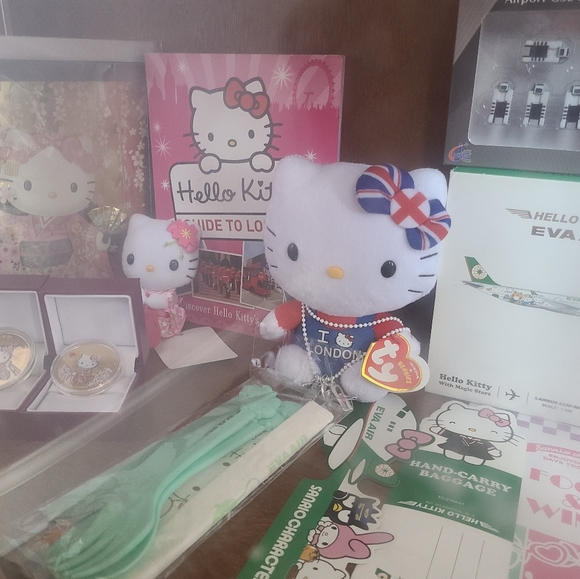 Meet your Posher, Debra - Picture 2 of 5